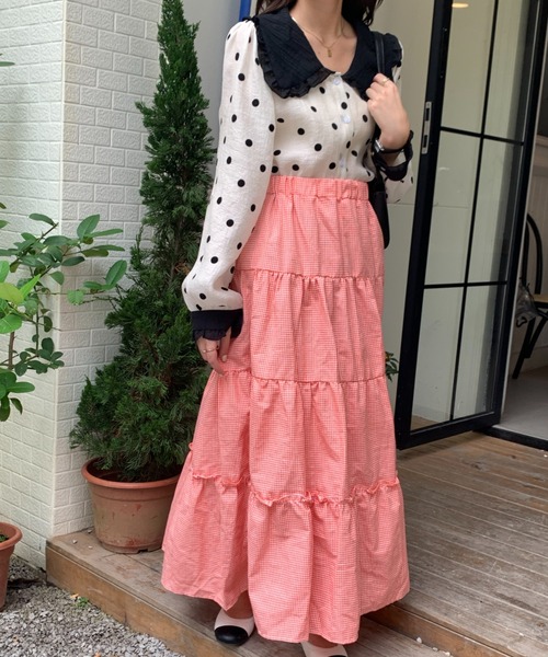 Diosfront（ディオスフロント）の「ボリュウームギャザーティアードロングスカート（スカート・レディース・ホワイト/チャコールグレー/ブラック/レッド/ブラック系その他・S/M）」の12枚目の写真