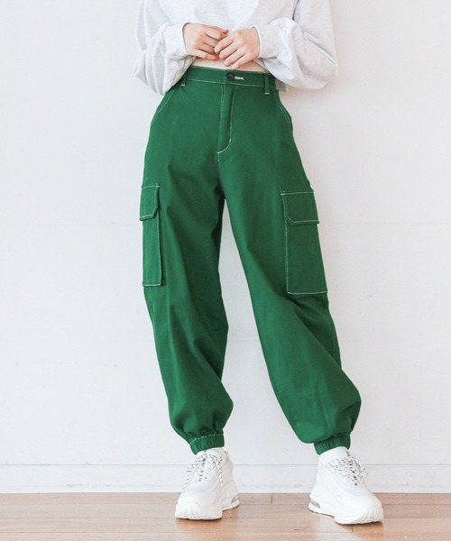 repipi armario（レピピ アルマリオ）の「ワイドストレッチカーゴパンツ（カーゴパンツ・キッズ・ブラック/ブラック系その他/グリーン系その他/ライトブルー/カーキ/ブラック系その他2/アイボリー・SMALL/MEDIUM/LARGE）」の6枚目の写真