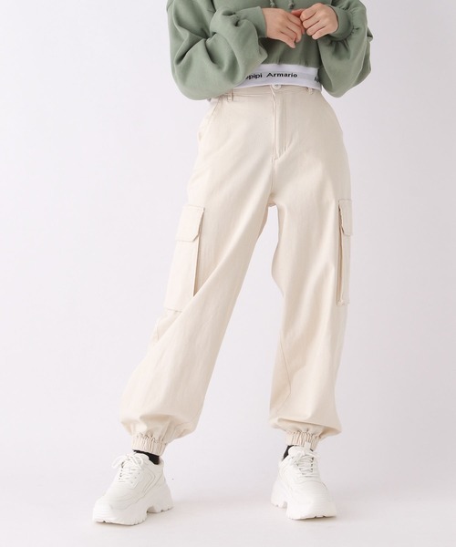 repipi armario（レピピ アルマリオ）の「ワイドストレッチカーゴパンツ（カーゴパンツ・キッズ・ブラック/ブラック系その他/グリーン系その他/ライトブルー/カーキ/ブラック系その他2/アイボリー・SMALL/MEDIUM/LARGE）」の2枚目の写真