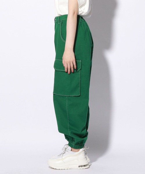 repipi armario（レピピ アルマリオ）の「ワイドストレッチカーゴパンツ（カーゴパンツ・キッズ・ブラック/ブラック系その他/グリーン系その他/ライトブルー/カーキ/ブラック系その他2/アイボリー・SMALL/MEDIUM/LARGE）」の16枚目の写真