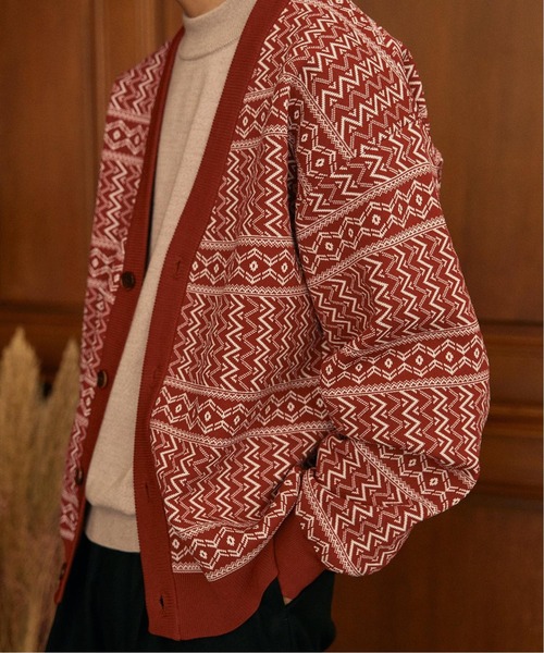 EDIFICE（エディフィス）の「スポンディッシュ リラックス ニット カーディガン(ジオメトリック)（カーディガン/ボレロ・メンズ・ベージュ/ブルー/ネイビー/ボルドー/ブラック/ブラウン・MEDIUM/SMALL/LARGE）」の13枚目の写真