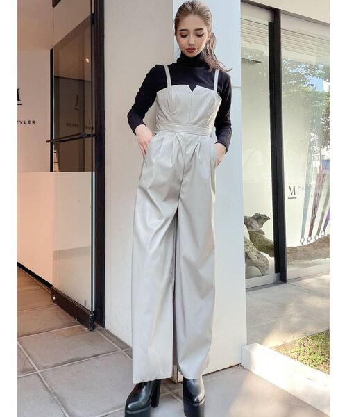 GYDA（ジェイダ）の「フェイクレザーロンパース（つなぎ/オールインワン・レディース・アイボリー/ブラック・FREE）」の11枚目の写真