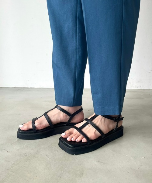 VACANCY(ヴァカンシー)の「グラディエーターストラップサンダル(サンダル・レディース・アイボリー/シルバー/ブラック・LARGE/X-LARGE/MEDIUM)」の10枚目の写真