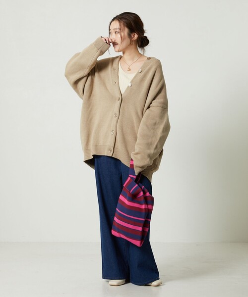 FREAK'S STORE（フリークスストア）の「【限定展開】クルーネックコットンニットカーディガン（カーディガン/ボレロ・レディース・グレー/ブラック/ベージュ/レッド/オリーブ/ブルー・ﾌﾘ-）」の12枚目の写真