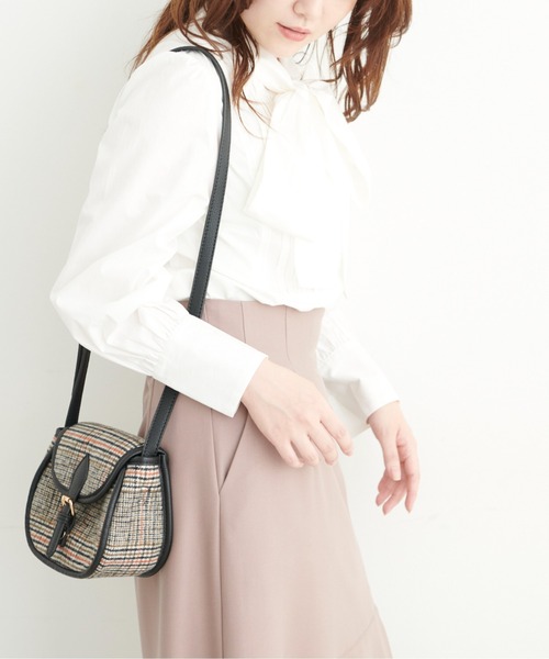 FREE'S MART（フリーズマート）の「ピンタックボウタイブラウス（シャツ/ブラウス・レディース・ホワイト/ブルー/ダークネイビー・FREE）」の5枚目の写真