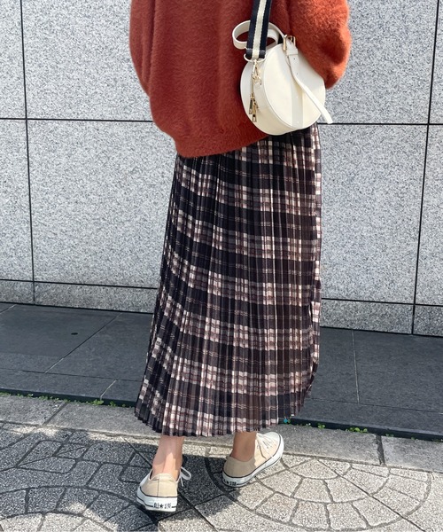 Meli rich（メリーリッチ）の「ふわり揺らめく。チェックプリントプリーツスカート（スカート・レディース・ブラック/ブルー/アイボリー・MEDIUM）」の7枚目の写真