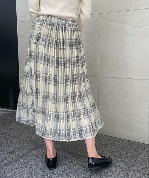 Meli rich（メリーリッチ）の「ふわり揺らめく。チェックプリントプリーツスカート（スカート・レディース・ブラック/ブルー/アイボリー・MEDIUM）」の14枚目の写真