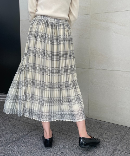 Meli rich（メリーリッチ）の「ふわり揺らめく。チェックプリントプリーツスカート（スカート・レディース・ブラック/ブルー/アイボリー・MEDIUM）」の15枚目の写真