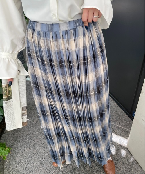 Meli rich（メリーリッチ）の「ふわり揺らめく。チェックプリントプリーツスカート（スカート・レディース・ブラック/ブルー/アイボリー・MEDIUM）」の22枚目の写真