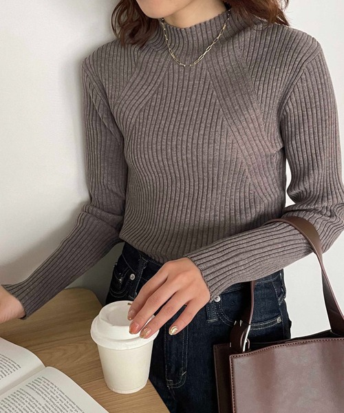 DISCOAT（ディスコート）の「変形リブプルオーバー（ニット/セーター・レディース・オフホワイト/ブラック/モカ/グリーン/ピンク/オレンジ/ブラウン系その他/ブルー・FREE）」の5枚目の写真