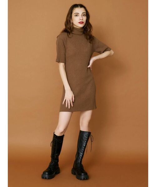 EVRIS（エヴリス）の「アームウォーマー2WAYタイトニットワンピース（ワンピース・レディース・ブラック/パープル/ブラウン・FREE）」の4枚目の写真