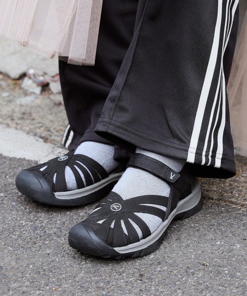 KEEN（キーン）の「ROSE SANDAL / ローズ サンダル / レディース サンダル（サンダル・レディース・ブラック/ライトブラウン・23cm/24cm/23.5cm/22.5cm/24.5cm/25cm/25.5cm/26cm）」の15枚目の写真