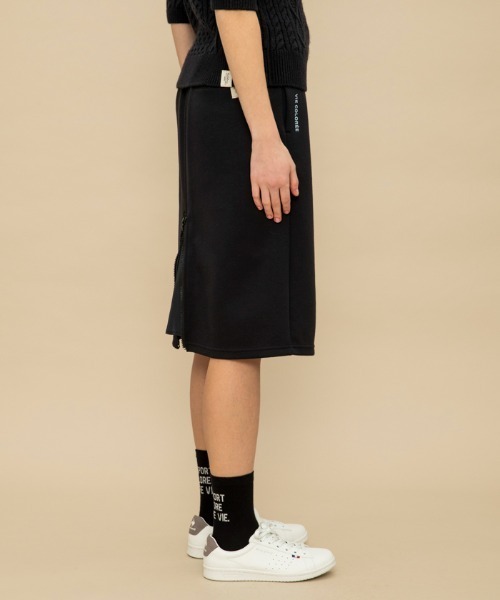 le coq sportif(ルコックスポルティフ)の「【WEB限定カプセルコレクション】 ダンボールスウェット ミドル丈スカート ルコック レディース スポーツ(スカート・レディース・ブラック/ブルー・SS/S/M(M)/L)」の16枚目の写真