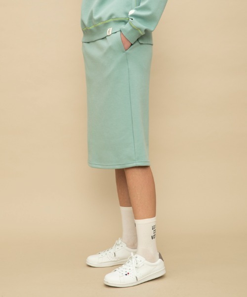 le coq sportif(ルコックスポルティフ)の「【WEB限定カプセルコレクション】 ダンボールスウェット ミドル丈スカート ルコック レディース スポーツ(スカート・レディース・ブラック/ブルー・SS/S/M(M)/L)」の18枚目の写真