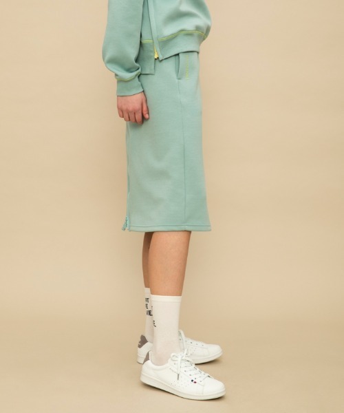 le coq sportif(ルコックスポルティフ)の「【WEB限定カプセルコレクション】 ダンボールスウェット ミドル丈スカート ルコック レディース スポーツ(スカート・レディース・ブラック/ブルー・SS/S/M(M)/L)」の20枚目の写真