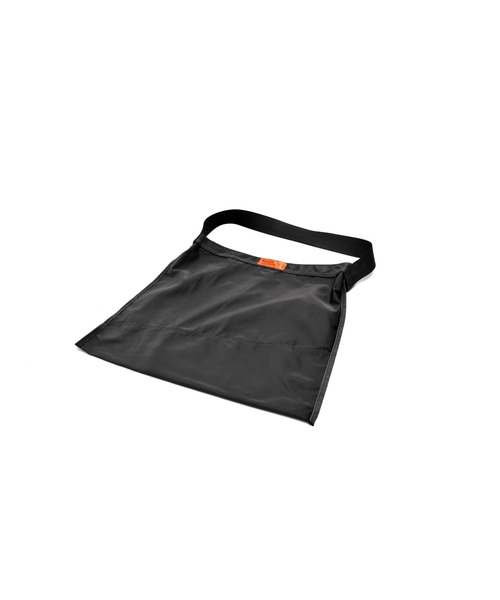 DEVICE+（デバイスプラス）の「DEVICE ＋ 高密度ナイロン ショルダーバッグ（ショルダーバッグ・レディース・ダークグレー/アイボリー/ブラック・FREE）」の9枚目の写真