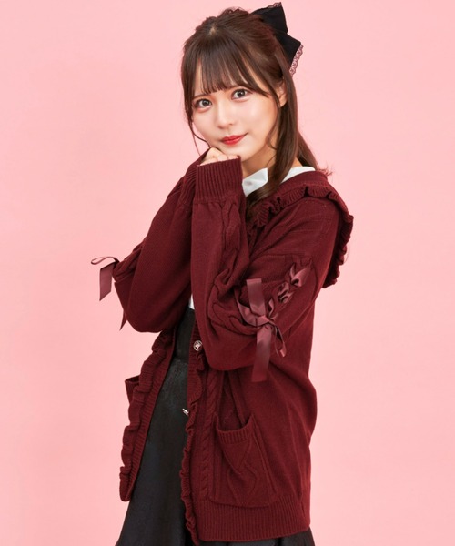 Secret Honey(シークレットハニー)の「フード付ケーブル編みカーディガン(カーディガン/ボレロ・レディース・ワインレッド/グレー/オフホワイト/ピンク・MEDIUM)」の4枚目の写真