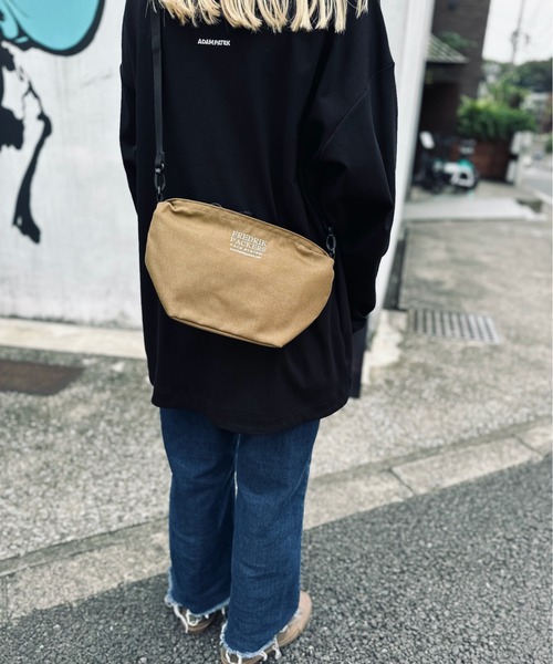 FREDRIK PACKERS(フレドリックパッカーズ)の「FREDRIK PACKERS / フレドリックパッカーズ / 1000D FAM SHOULDER <M>(ショルダーバッグ・レディース・ブラック/ブラウン系その他/オリーブ/レオパード/ホワイト・ONESIZE)」の15枚目の写真