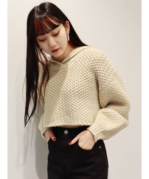 MURUA（ムルーア）の「セーラーカラークロップドニット（ニット/セーター・レディース・ブラック/ブルー/アイボリー・FREE）」の4枚目の写真