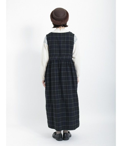 Samansa Mos2(サマンサ モスモス)の「脇リボンVネックジャンパースカート(ジャンパースカート・レディース・ベージュ/チャコール/グリーン/ブラック・フリ-)」の19枚目の写真