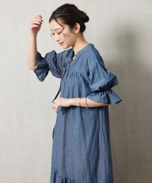 FREAK'S STORE（フリークスストア）の「【限定展開】シャンブレースキッパーティアードワンピース（ワンピース・レディース・ネイビー/サックスブルー・MEDIUM/SMALL）」の7枚目の写真