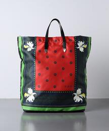 TOGA PULLA プリントトートバッグ TOGA PULLA（トーガ プルラ）の「＜TOGA PULLA＞プリント トートバッグ