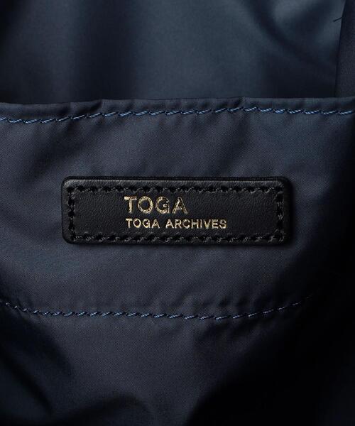 TOGA PULLA（トーガ プルラ）の「＜TOGA PULLA＞プリント トートバッグ