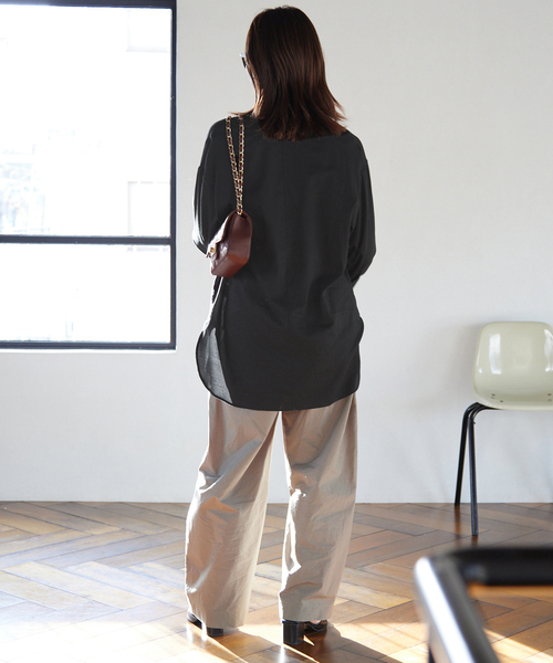 SLOBE IENA(スローブイエナ)の「60Ryアムゼンクルーネックブラウス(シャツ/ブラウス・レディース・ホワイト/ブラック・FREE)」の13枚目の写真