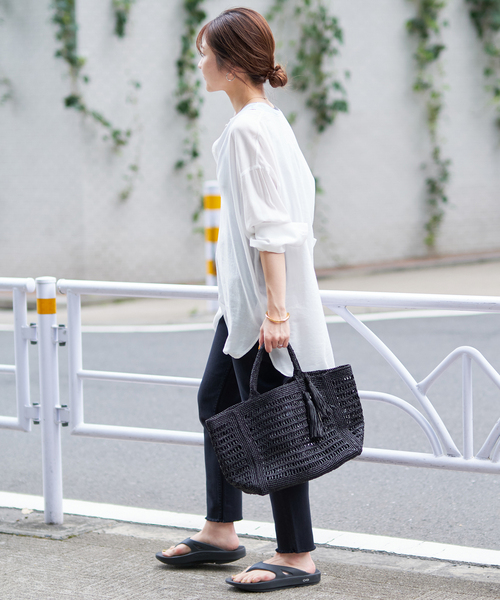 SLOBE IENA(スローブイエナ)の「60Ryアムゼンクルーネックブラウス(シャツ/ブラウス・レディース・ホワイト/ブラック・FREE)」の21枚目の写真