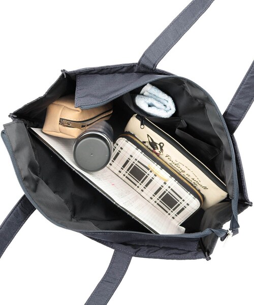 LAURA ASHLEY(ローラアシュレイ)の「【セレモニー・学校行事にオススメ】アデリーン柄 トートバッグ(トートバッグ・レディース・ネイビー・00)」の7枚目の写真