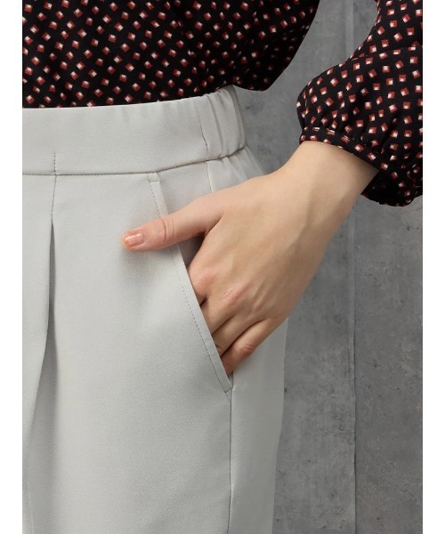 Perfect Suit FActory(パーフェクトスーツファクトリー)の「美単テーパードパンツ グリーン/ベージュ/ブラック/ネイビー(スラックス・レディース・ブラック/ライトグリーン/ネイビー/ベージュ・L/M/S/SS)」の20枚目の写真