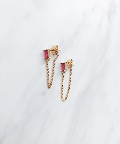 TIMELESS&THREE（タイムレスアンドスリー）の「スクエアビジューチェーンピアス（ピアス（両耳用）・レディース・グリーン/ブルー/ラベンダー/レッド/ピンク/ホワイト・FREE）」の6枚目の写真