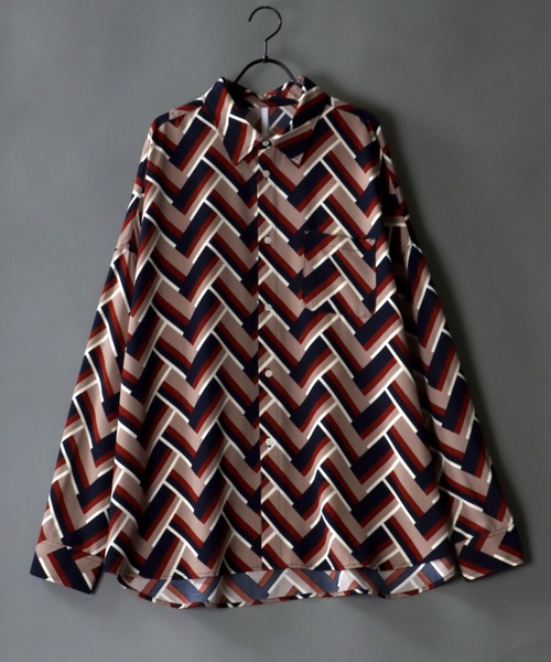 SITRY(シトリー)の「Oversize Drop shoulder Patterned shirt/オーバーサイズ ドロップショルダー 総柄 シャツ(シャツ/ブラウス・メンズ・ネイビー/ホワイト系その他/ブラック系その他2/ブラック/グリーン/ブラウン系その他/ホワイト/ブラウン/ブラック系その他・L/M/XL)」の9枚目の写真