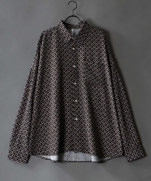 SITRY(シトリー)の「Oversize Drop shoulder Patterned shirt/オーバーサイズ ドロップショルダー 総柄 シャツ(シャツ/ブラウス・メンズ・ネイビー/ホワイト系その他/ブラック系その他2/ブラック/グリーン/ブラウン系その他/ホワイト/ブラウン/ブラック系その他・L/M/XL)」の4枚目の写真