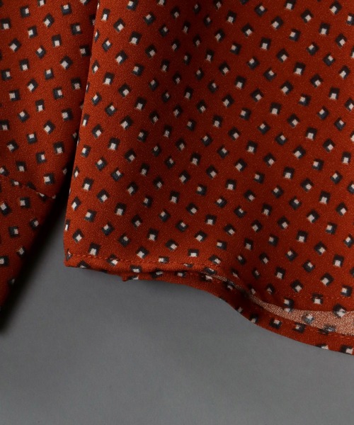 SITRY(シトリー)の「Oversize Drop shoulder Patterned shirt/オーバーサイズ ドロップショルダー 総柄 シャツ(シャツ/ブラウス・メンズ・ネイビー/ホワイト系その他/ブラック系その他2/ブラック/グリーン/ブラウン系その他/ホワイト/ブラウン/ブラック系その他・L/M/XL)」の10枚目の写真