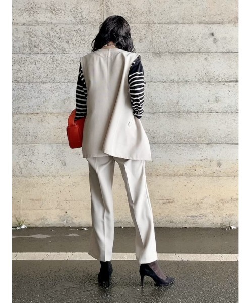 HONEYSUCKLE ROSE（ハニーサックルローズ）の「【HONEYSUCKLE ROSE】リネンライクベスト（ベスト・レディース・ベージュ/ブラック・M-L）」の5枚目の写真