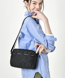 LeSportsac（レスポートサック）の「DANIELLA CROSSBODY ブレイディドデボスブラック（ショルダーバッグ・キッズ）」