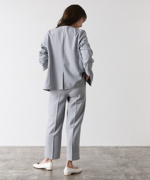 Pierrot（ピエロ）の「リネンライクノーカラージャケット（ノーカラージャケット・レディース・ベージュ/杢グレー/ネイビー・L/M）」の7枚目の写真