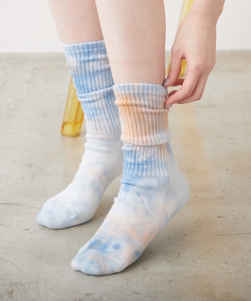 WHIMSIC(ウィムジック)の「【UNISEX】タイダイソックス(ソックス/靴下・メンズ・パープル/グリーン/ブルー/オレンジ系その他・FREE)」の13枚目の写真