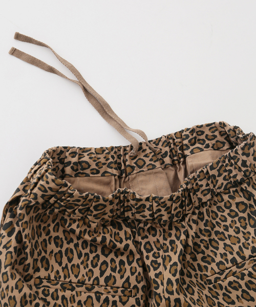 チノストレッチ タックテーパーパンツ