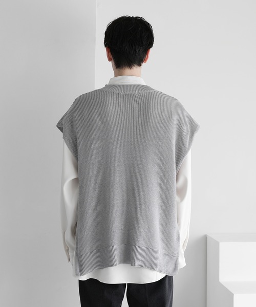 ETELIO（エテリオ）の「畦編みサイドスリットVネックニットベスト（ベスト・メンズ・グレー/ブラック/ワイン/ブルー/ダークグリーン/ブラウン・M/L/S）」の13枚目の写真