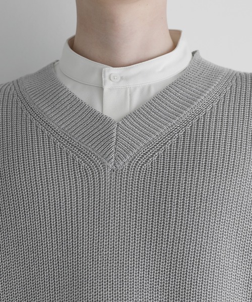 ETELIO（エテリオ）の「畦編みサイドスリットVネックニットベスト（ベスト・メンズ・グレー/ブラック/ワイン/ブルー/ダークグリーン/ブラウン・M/L/S）」の14枚目の写真
