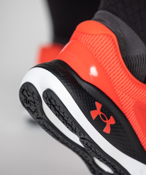 UNDER ARMOUR（アンダーアーマー）の「UAチャージド バンテージ2 ワイド（ランニング/メンズ）（スニーカー・メンズ・レッド・25.5cm/27.0cm/27.5cm/28.5cm/26.5cm/28.0cm/29.0cm/30.0cm/25.0cm/26.0cm）」の8枚目の写真