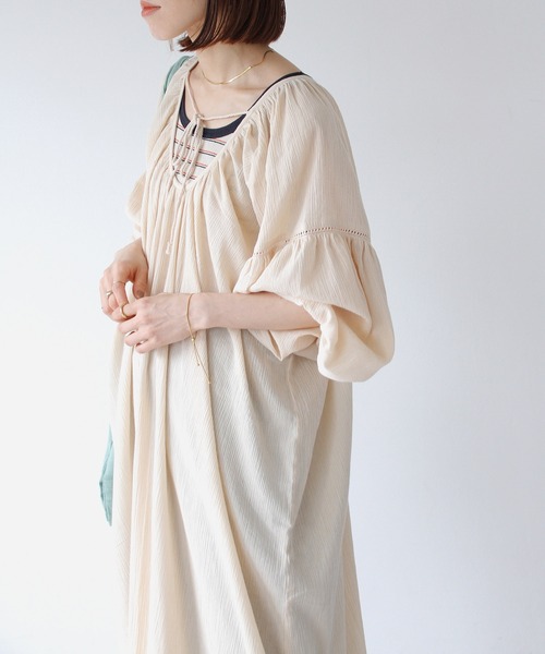 Crisp（クリスプ）の「クレープエアリーワンピース（ワンピース・レディース・パープル/アイボリー・FREE）」の19枚目の写真