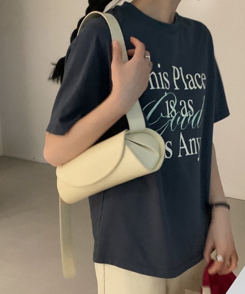 Vipoa(ヴィポア)の「レタリングプリントTee(Tシャツ/カットソー・レディース・ダークグレー/ライトグレー・FREE)」の5枚目の写真