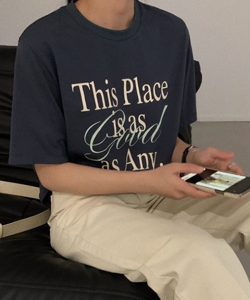 Vipoa(ヴィポア)の「レタリングプリントTee(Tシャツ/カットソー・レディース・ダークグレー/ライトグレー・FREE)」の6枚目の写真