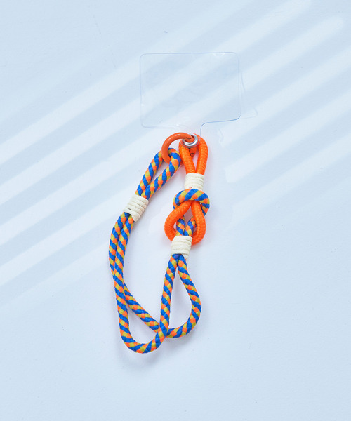 macaroni edge（マカロニエッジ）の「〈macaroni edge/マカロニエッジ〉カラフルショート スマホストラップ 5.0mm ロープ（スマホグッズ・レディース・ミント/ライトパープル/オレンジ系2/ピンク/ブラック×ホワイト/ピンク系/オレンジ系/ベビーピンク/ホワイト×グリーン/ホワイト×レッド・FREE）」の10枚目の写真