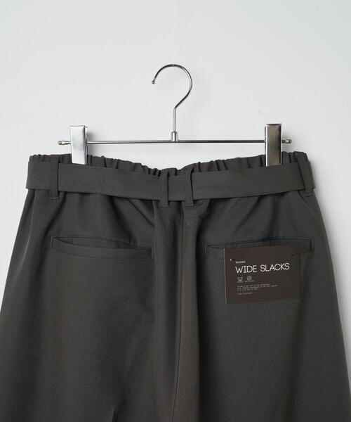 LUCY(ルーシー)の「LUCY/【セットアップ】トロミベルト付きワイドスラックス(スラックス・メンズ・ブラウン/ダークグレー/ブルー/ブラック・LARGE/MEDIUM)」の11枚目の写真
