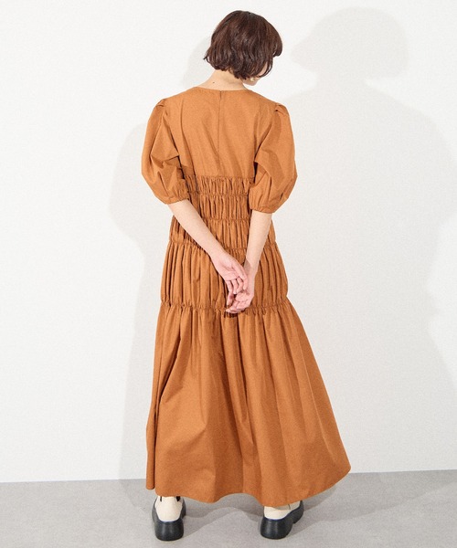 ELLEgirl（エルガール）の「シャーリングドレス【ELLEgirl/エル ガール】（ワンピース・レディース・モスグリーン/テラコッタ/ブラック・FREE）」の22枚目の写真