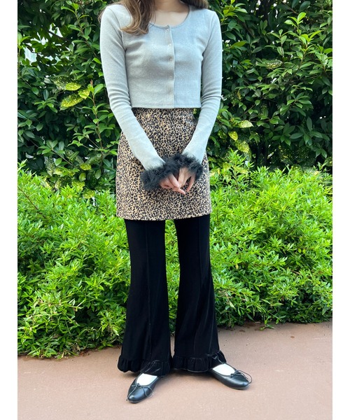 WC（ダブル シー）の「【EC限定】ベロアフリルフレアパンツ（その他パンツ・レディース・グリーン/ピンク/ブラック・FREE）」の6枚目の写真